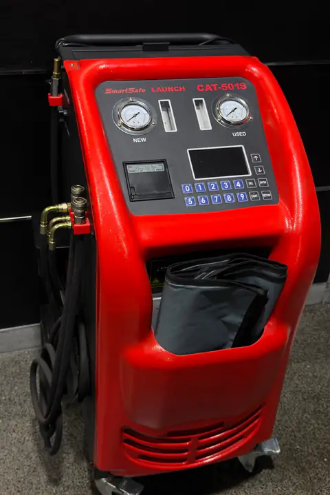 Equipo de diálisis Launch CAT-501S con manómetros de aceite nuevo y usado, pantalla y mangueras